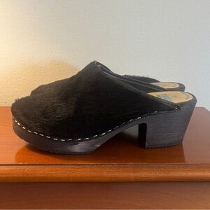 Tessa Clogs of Vail Black Cow Mules